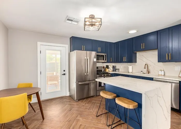 Eclectic Escape Wpool, Yard Games- Old Town5min * Scottsdale